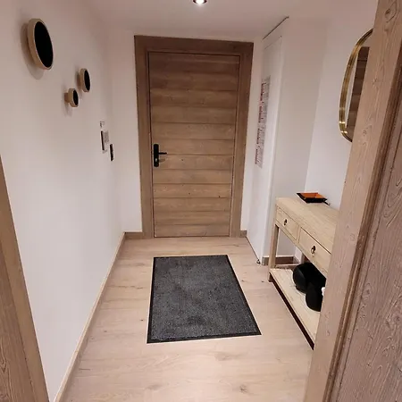 Apartman Centre Village, Moderne, 3*, Acces Pistes, Parking, Wifi - Fr-1-598-95